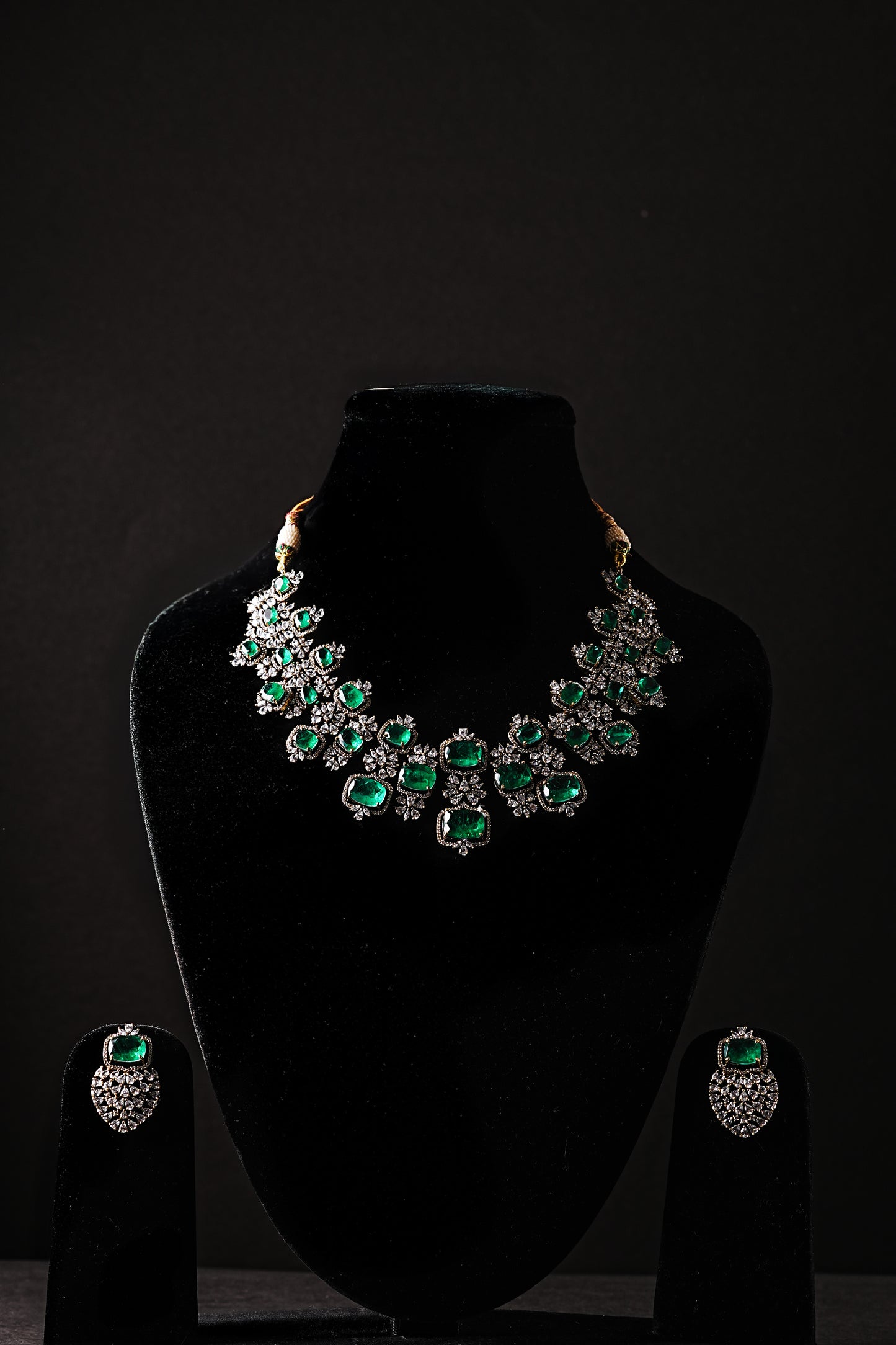 Royal Emerald & Diamond Cluster Necklace Set